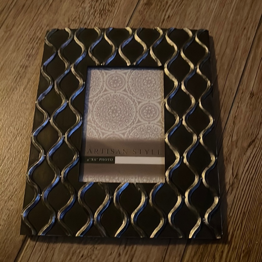 Black with silver picture frame